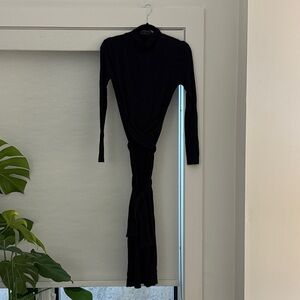 Modern Citizen Elegant Black Long Sleeve Dress
